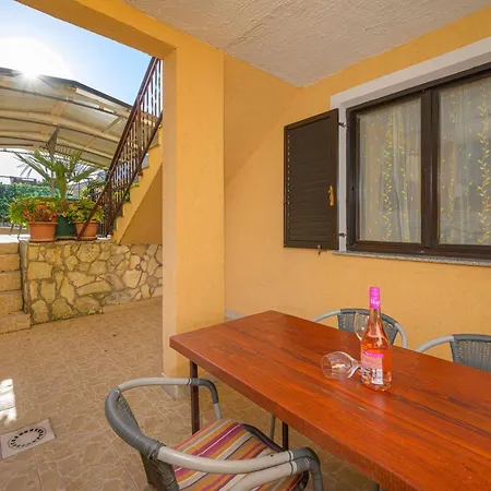 Gemuetliche 5 By Interhome