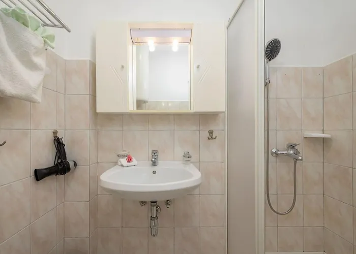 Gemuetliche 5 By Interhome