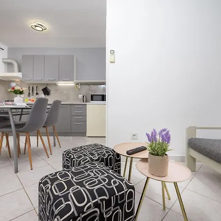 Gemuetliche 5 By Interhome Daire