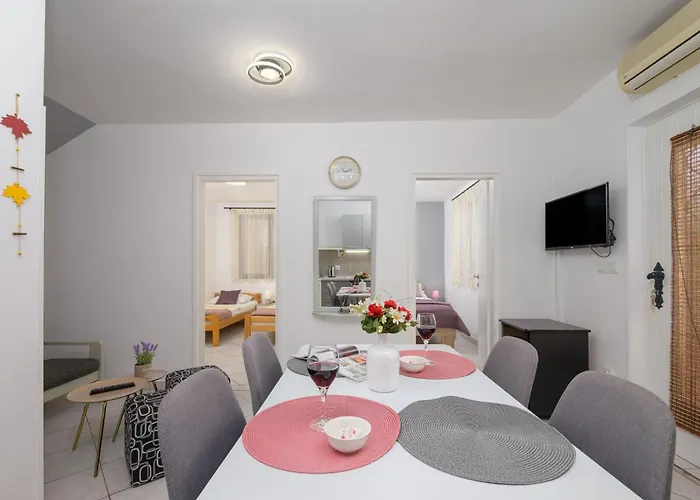 아파트 Gemuetliche 5 By Interhome *